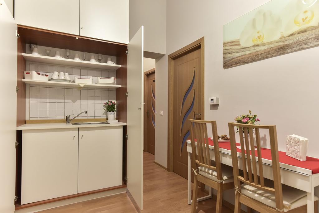 Claudia Suites Rome Exterior photo